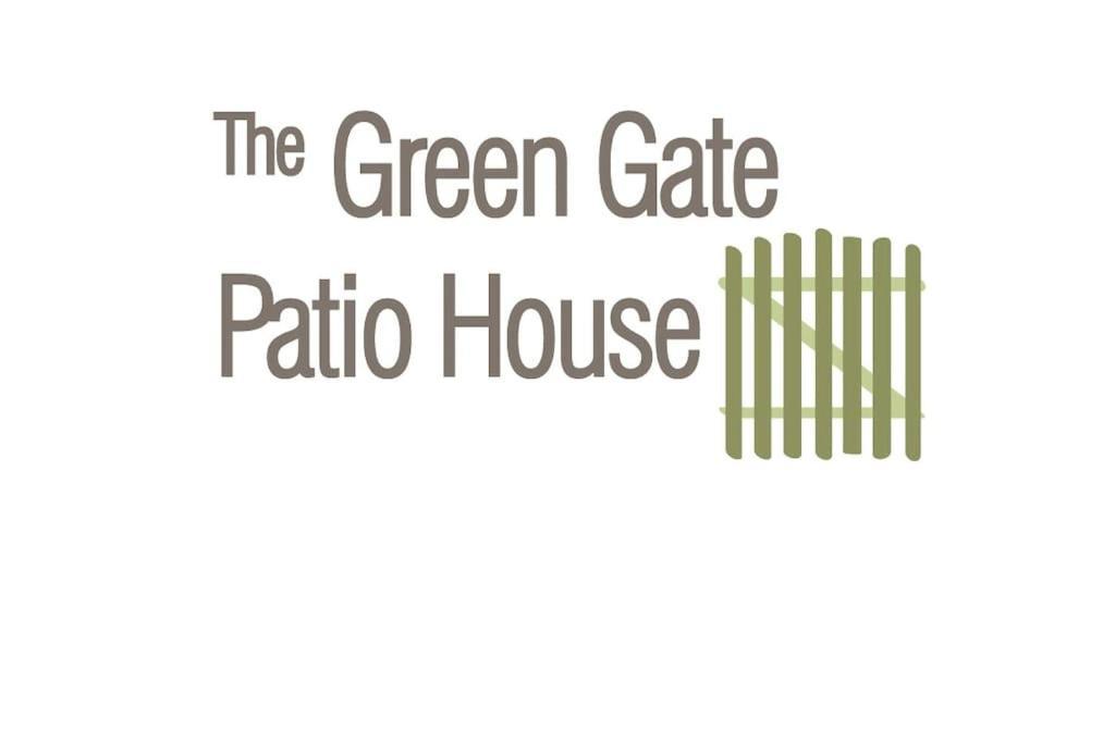 The Green Gate Patio House Nazare Bagian luar foto