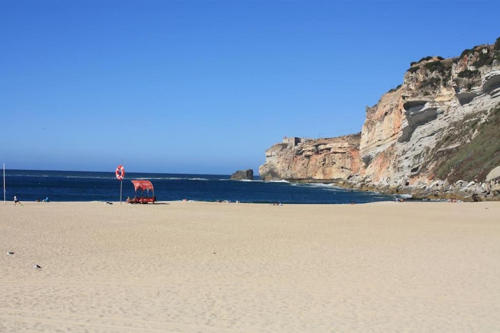 The Green Gate Patio House Nazare Bagian luar foto